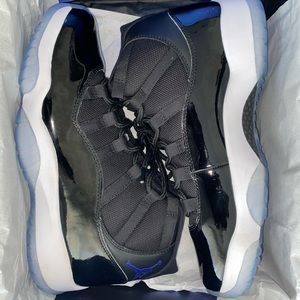 Jordan 11 Space Jam size 10.5